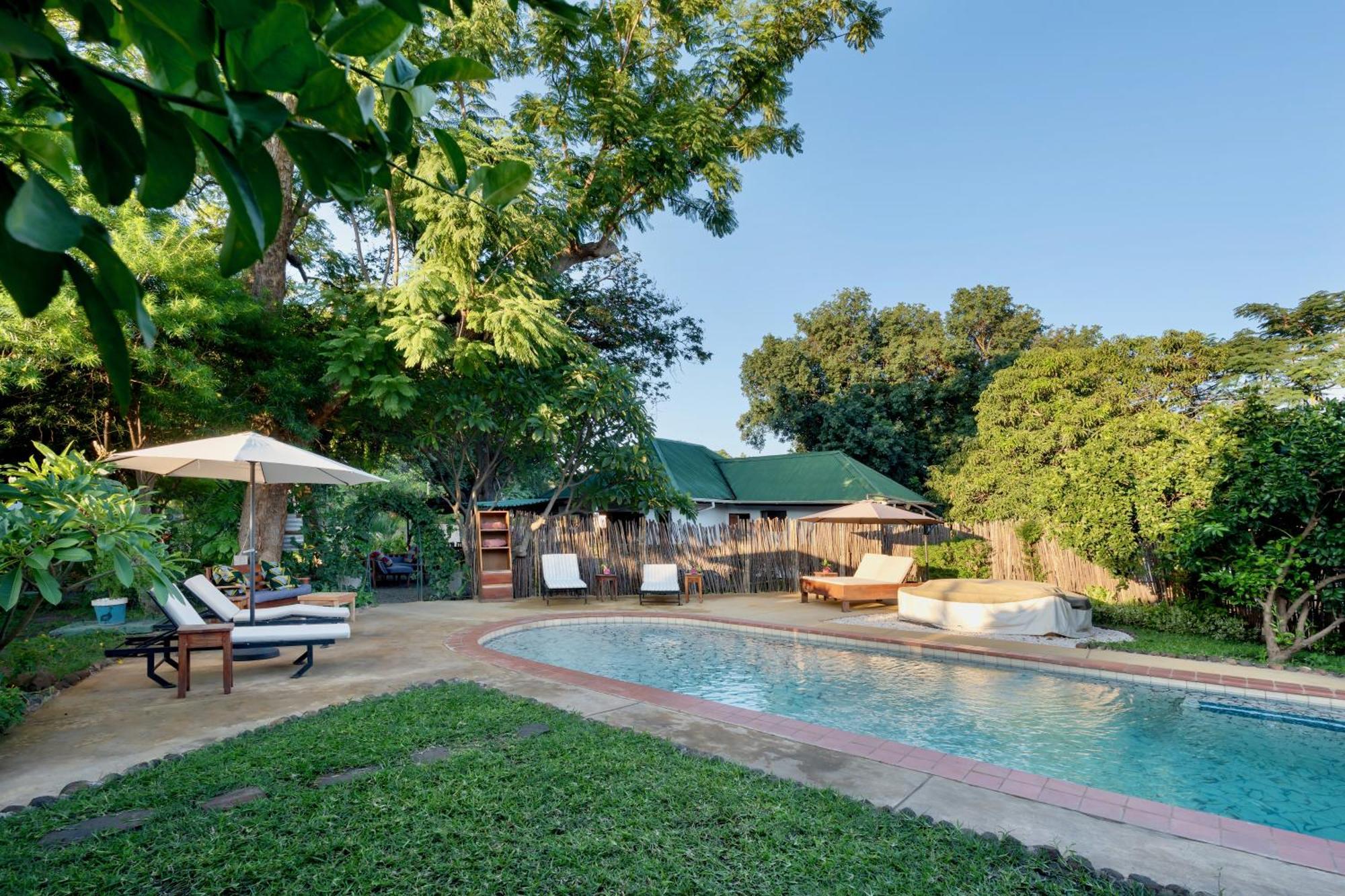 ליבינגסטון Kamunjila Lodge מראה חיצוני תמונה