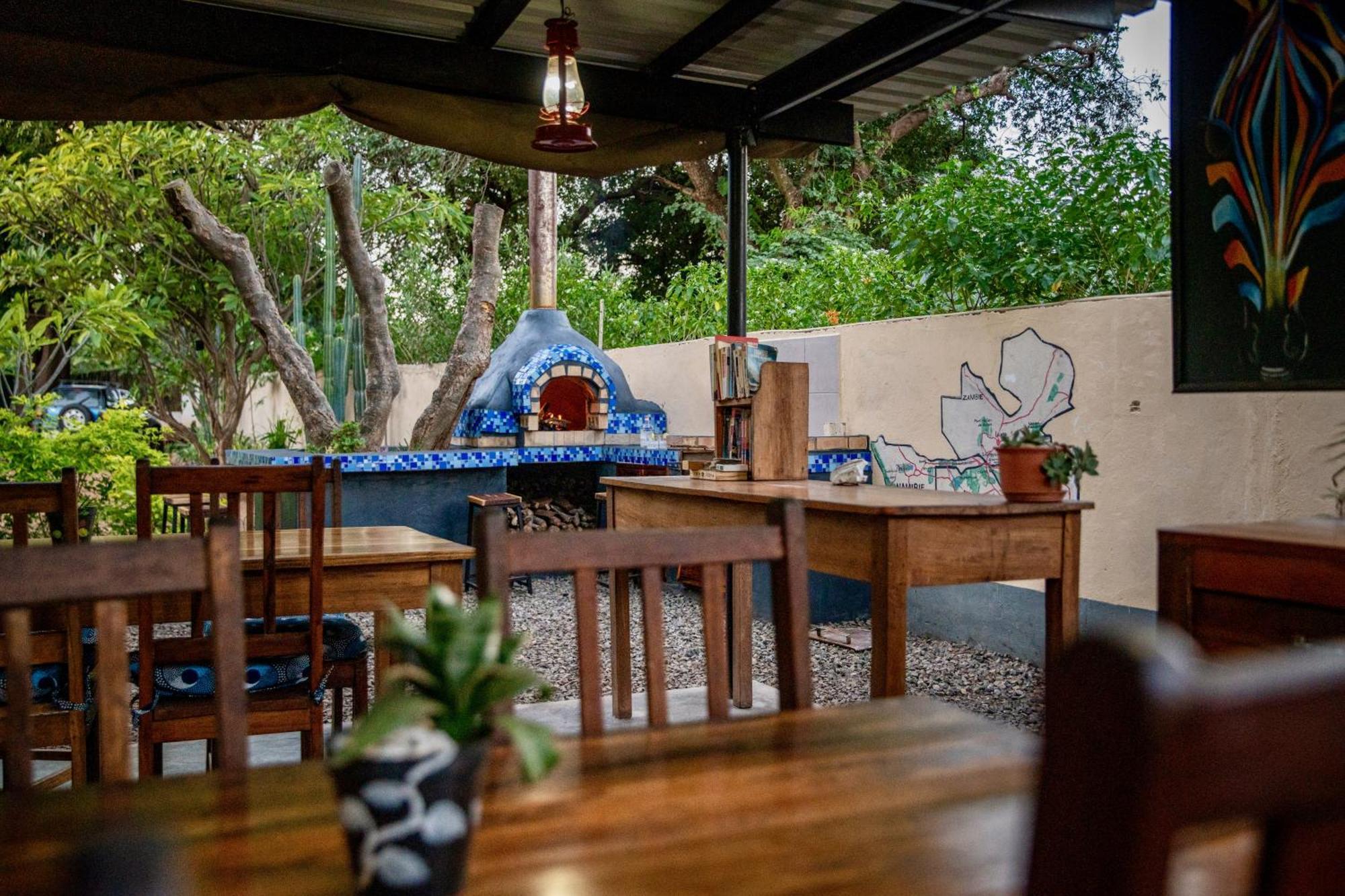 ליבינגסטון Kamunjila Lodge מראה חיצוני תמונה