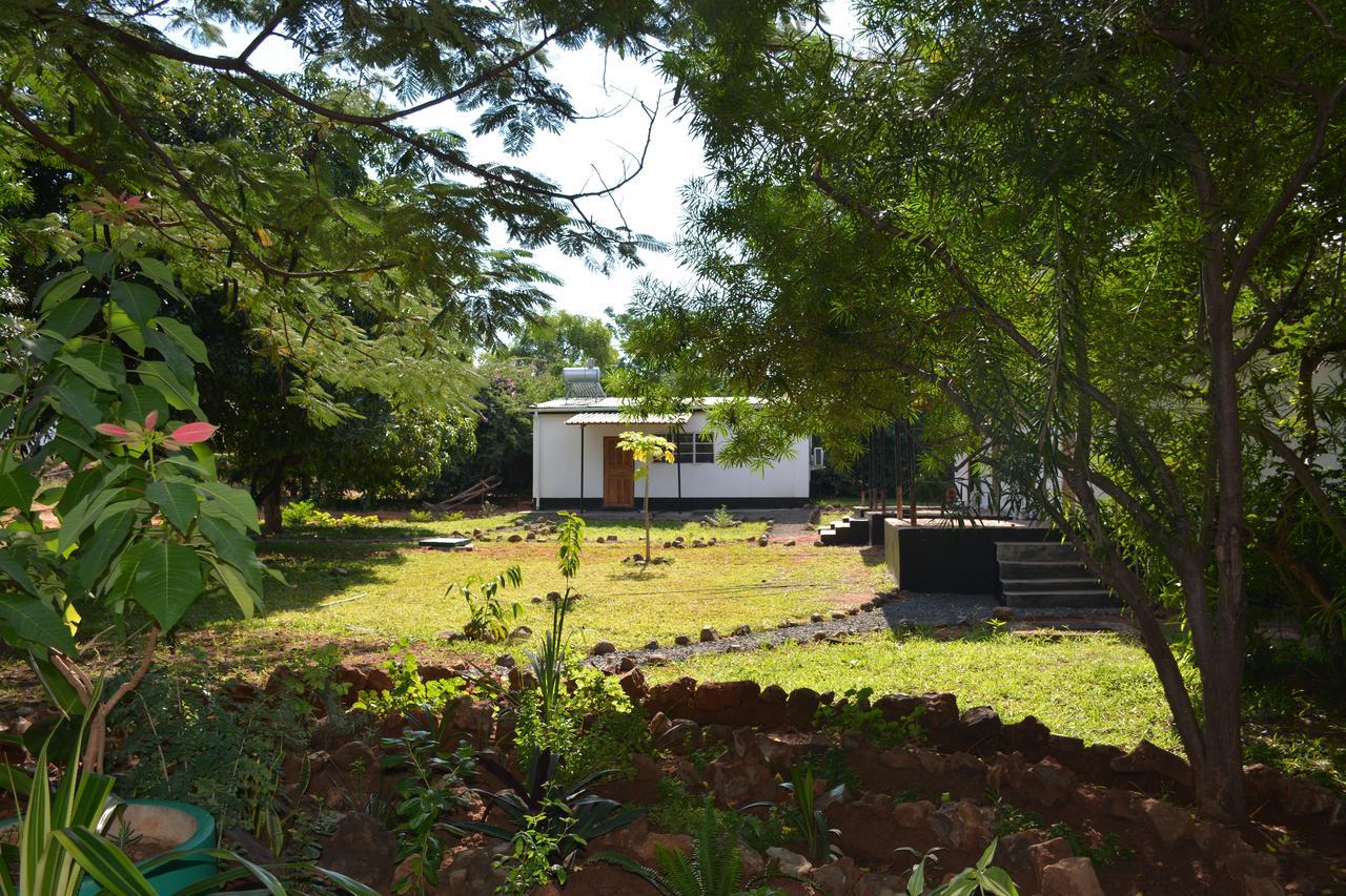 ליבינגסטון Kamunjila Lodge מראה חיצוני תמונה