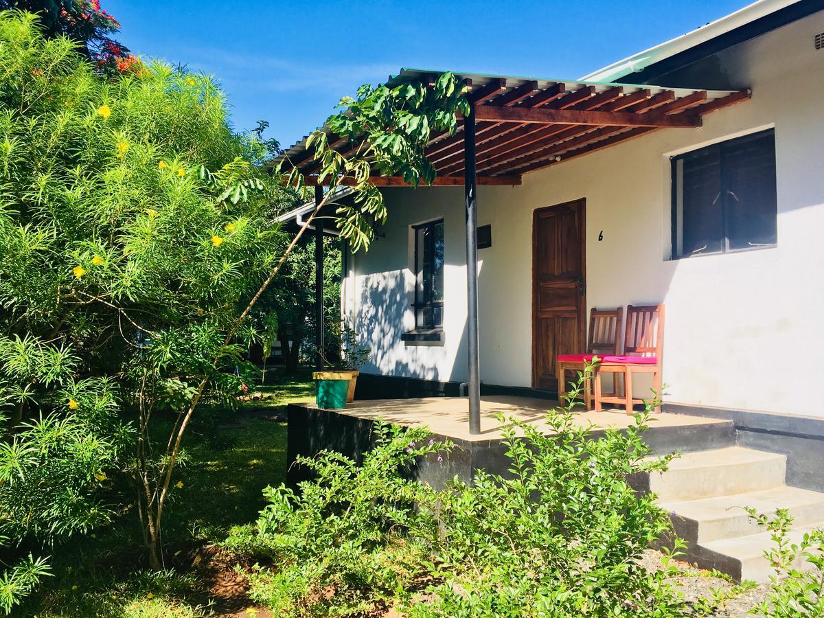 ליבינגסטון Kamunjila Lodge מראה חיצוני תמונה