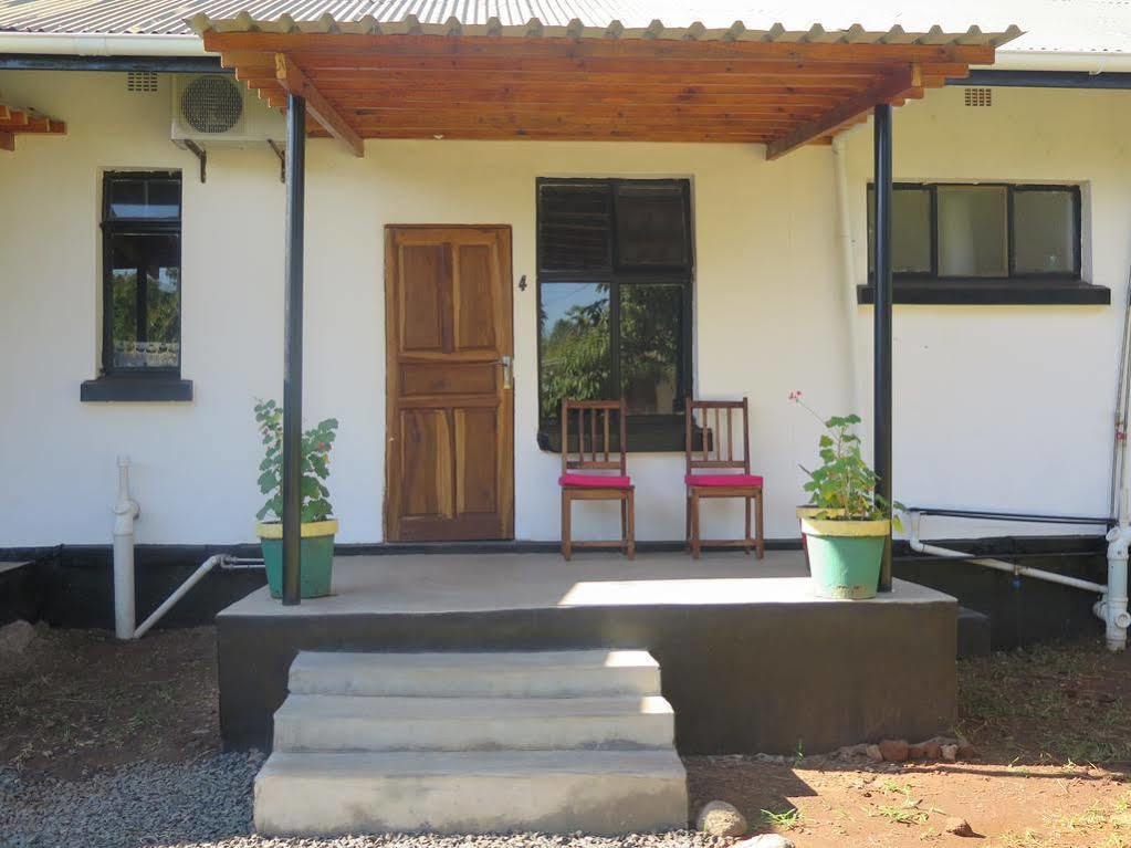 ליבינגסטון Kamunjila Lodge מראה חיצוני תמונה